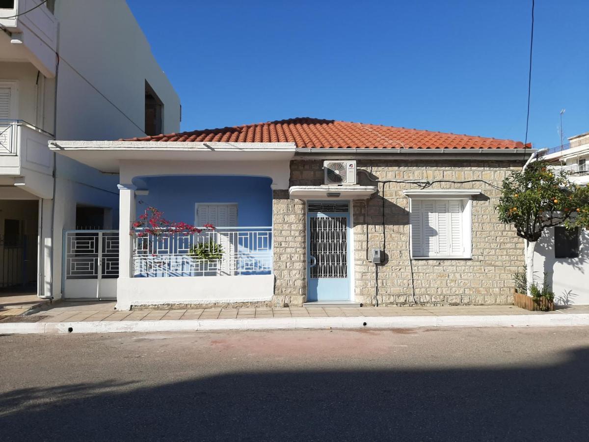 Вілла Ανακαινισμενη Μονοκατοικια 125 Τμ Στο Κεντρο Με Κηπο Missolonghi Екстер'єр фото